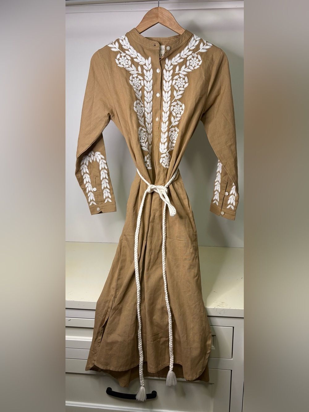 NWT Ex Voto  Long-Sleeve Embroidered Belted Midi Dress 100% Cotton Medium